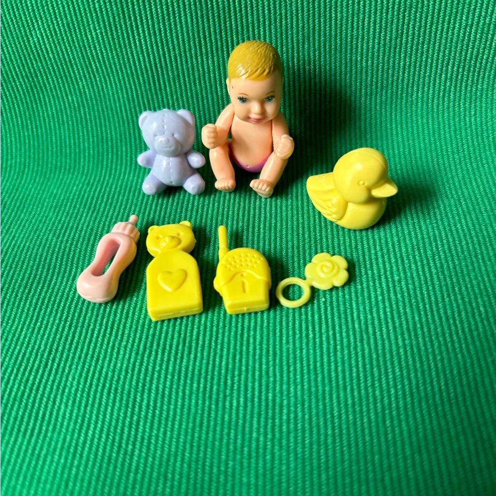 Barbie pregnant Midge Baby doll & Crib + accessory lot
